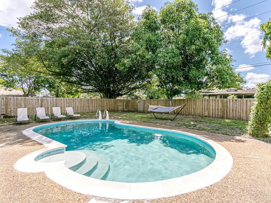 Modern Spacious 5-bedroom With Pool